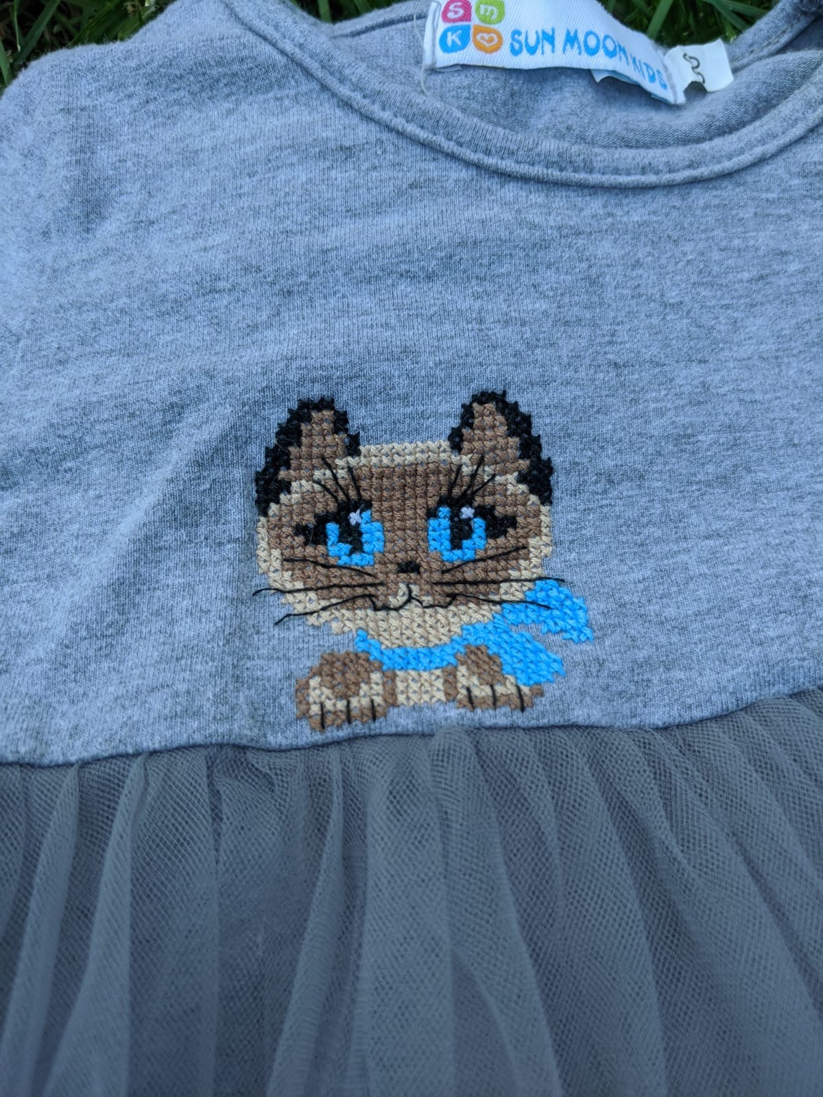 Sweet Kitty with bow